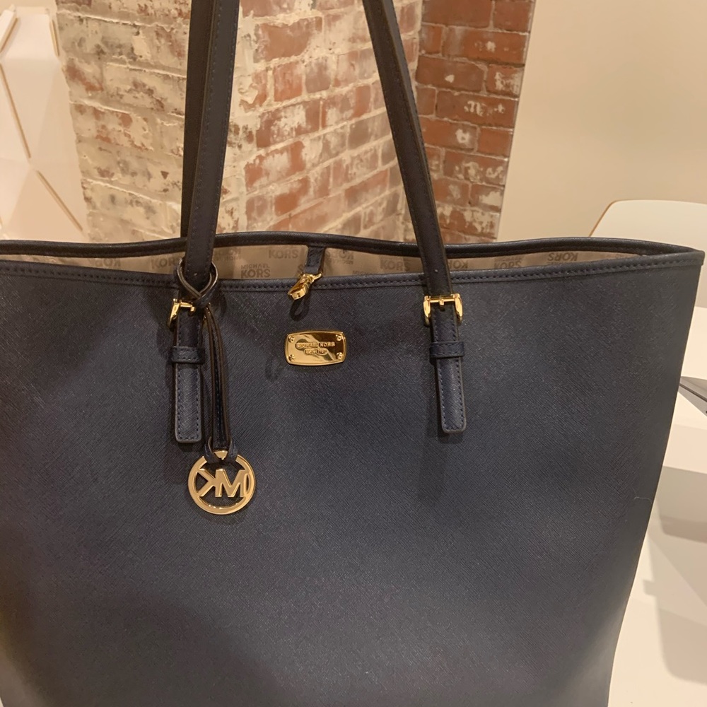 Michael Kors tote